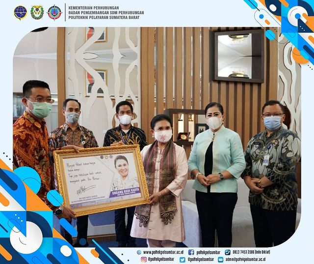 IBU MENHUB, ENDANG BUDI KARYA KUNJUNGI KAMPUS POLTEKPEL SUMBAR